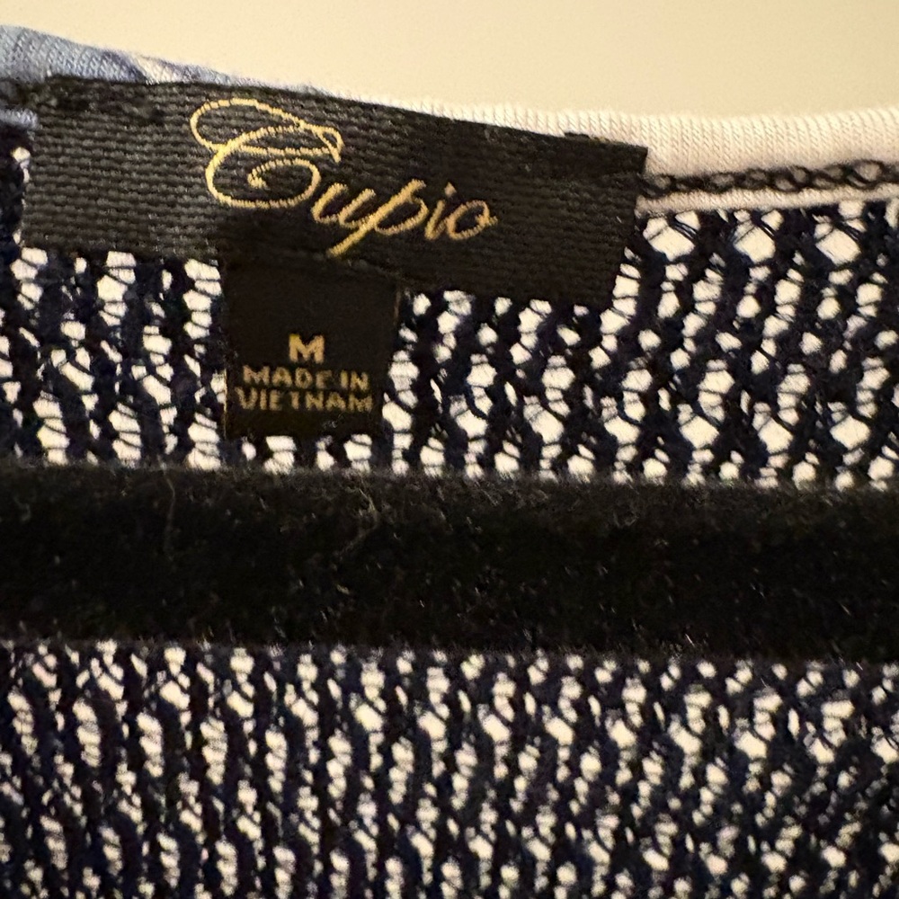 Cupio Blue and White Floral Tank Top - Picture 3 of 7